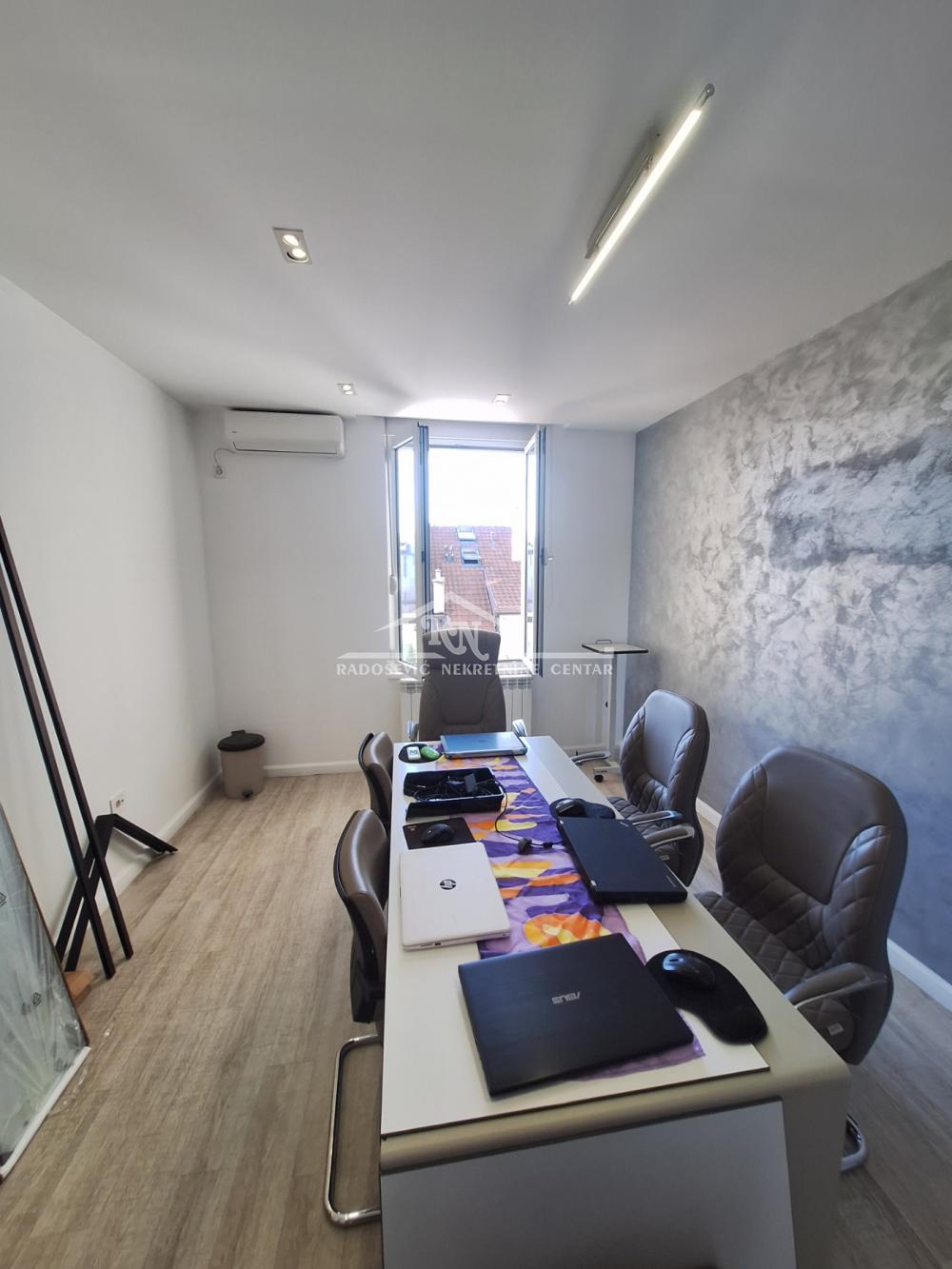 Slika 3 - Pećska, Četvoroiposoban stan na prodaju, 118m2, 349.000€