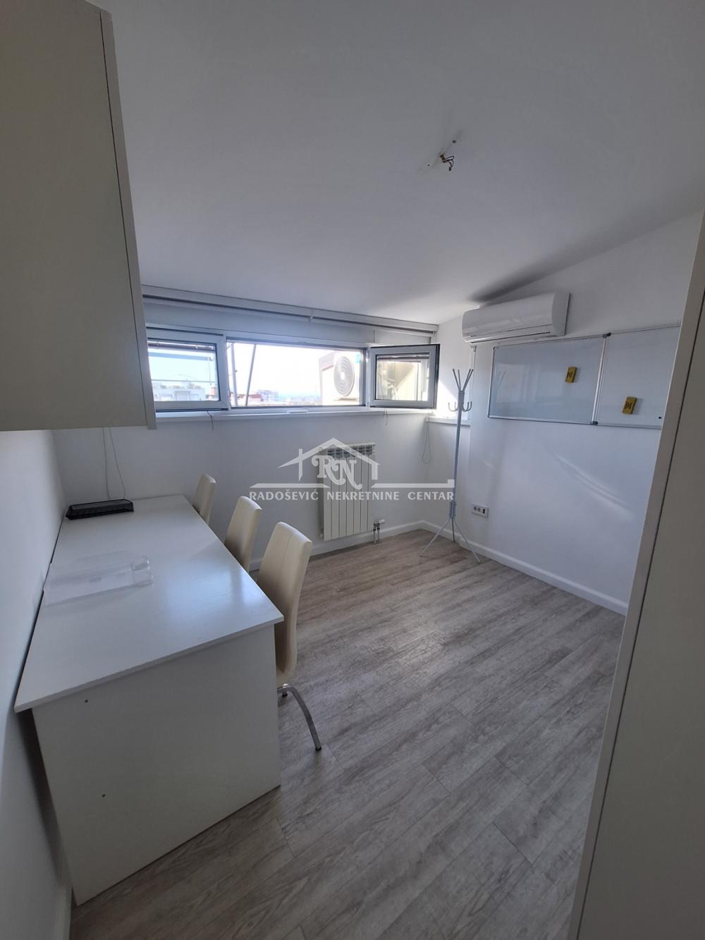 Slika 8 - Pećska, Četvoroiposoban stan na prodaju, 118m2, 349.000€
