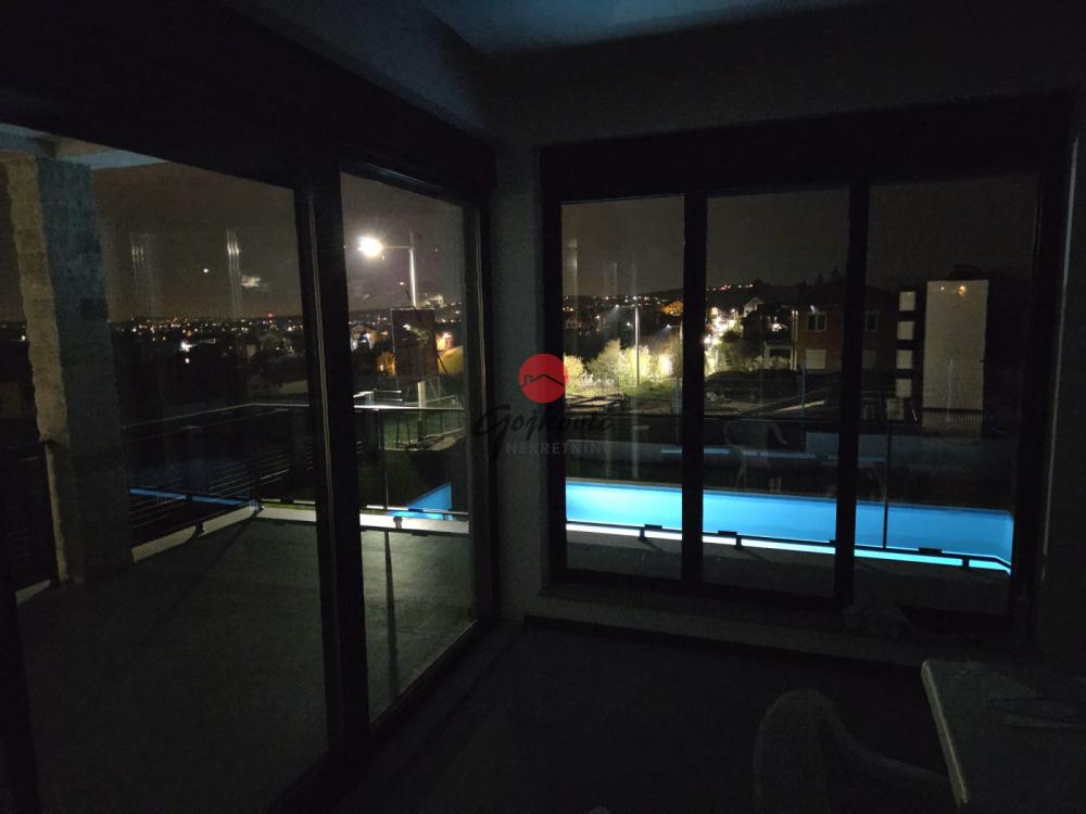 Slika 2 - Braće Stošić,  Kuća na prodaju, 300m2, 550.000€
