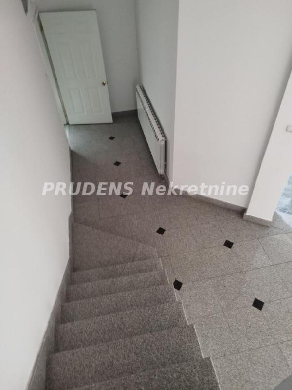 Slika 7 - Vojvođanska,  Lokal za izdavanje, 100m2, 1.000€