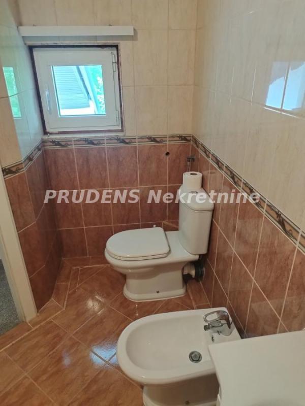 Slika 6 - Vojvođanska,  Lokal za izdavanje, 100m2, 1.000€