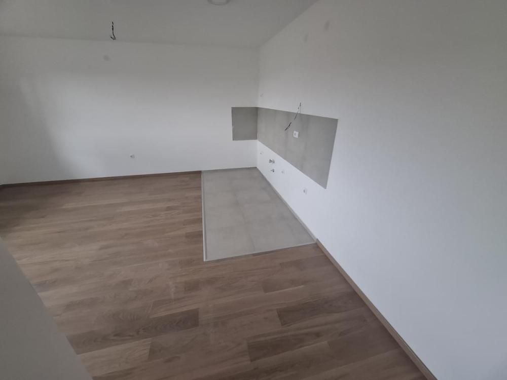 Slika 2 - Dvoiposoban stan na prodaju, 58m2, 167.500€