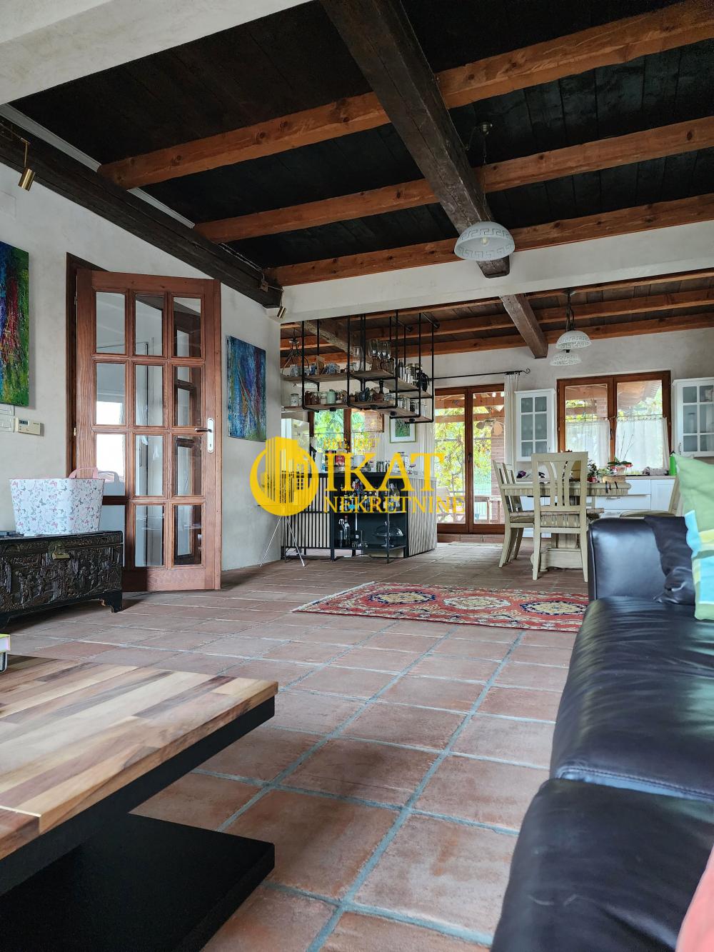 Slika 1 - Kragujevački put,  Kuća na prodaju, 220m2, 460.000€