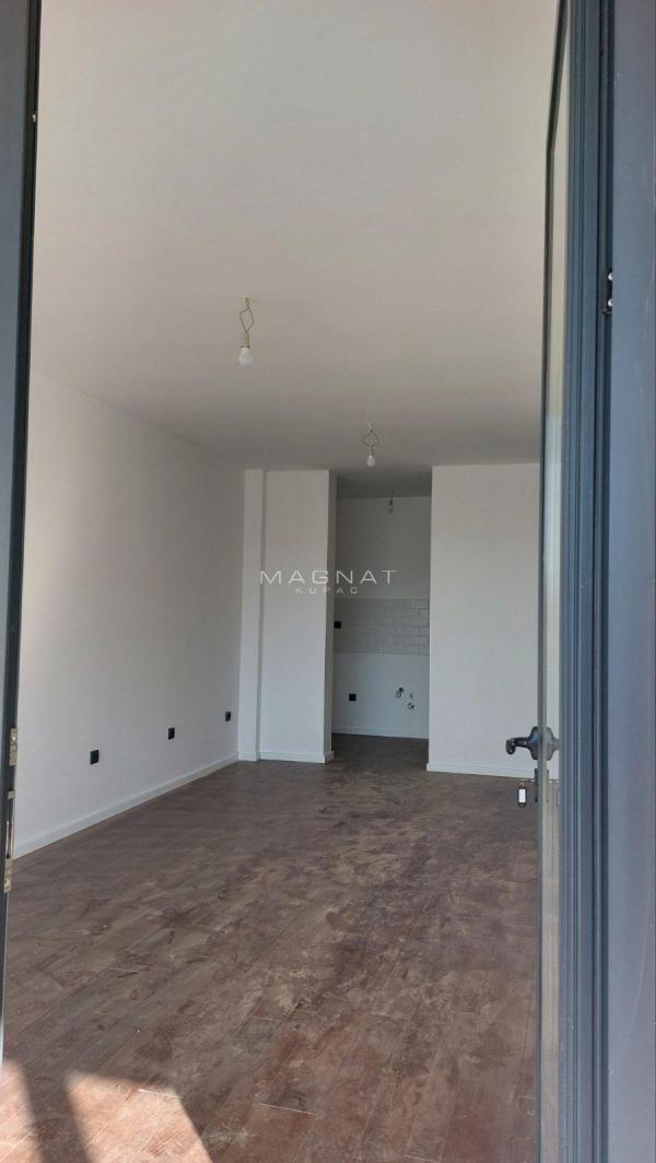 Slika 7 - Prvomajska, Trosoban stan na prodaju, 65m2, 116.700€