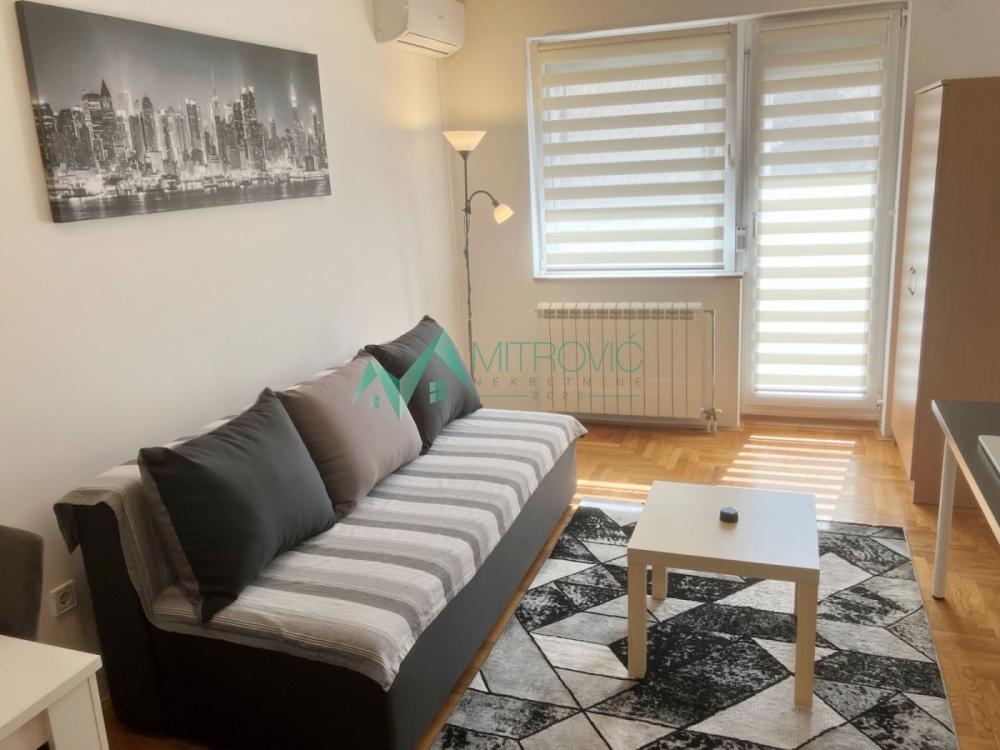 Slika 1 -  Stan za izdavanje, 28m2, 350€