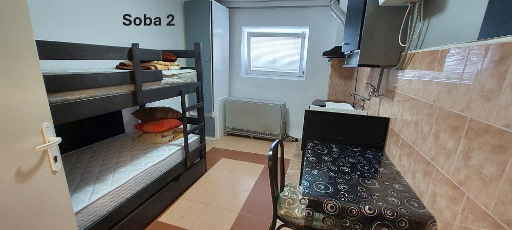 Slika 3 - Lovćenska,  Kuća za izdavanje, 130€