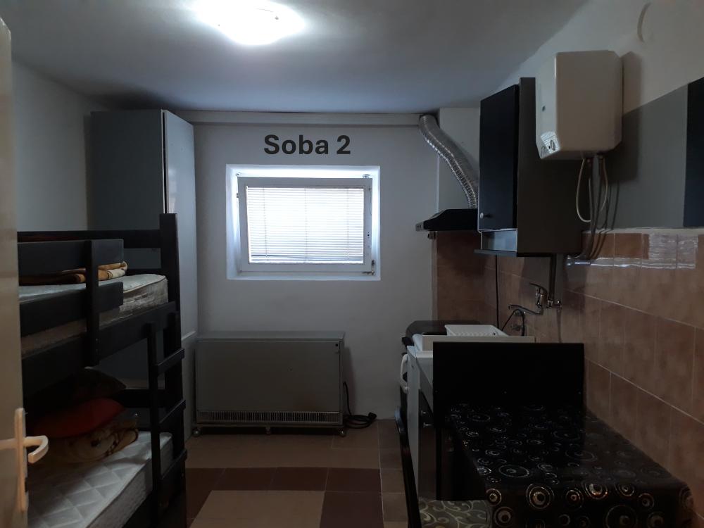 Slika 5 - Lovćenska,  Kuća za izdavanje, 130€