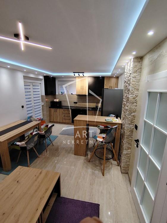 Slika 2 - Ugrinovački put 38. deo, Trosoban stan za izdavanje, 70m2, 650€