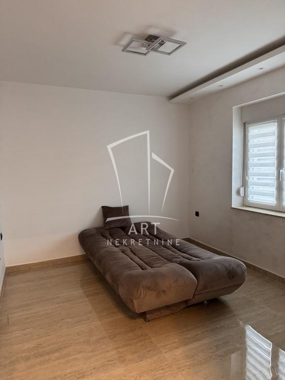 Slika 5 - Ugrinovački put 38. deo, Trosoban stan za izdavanje, 70m2, 650€