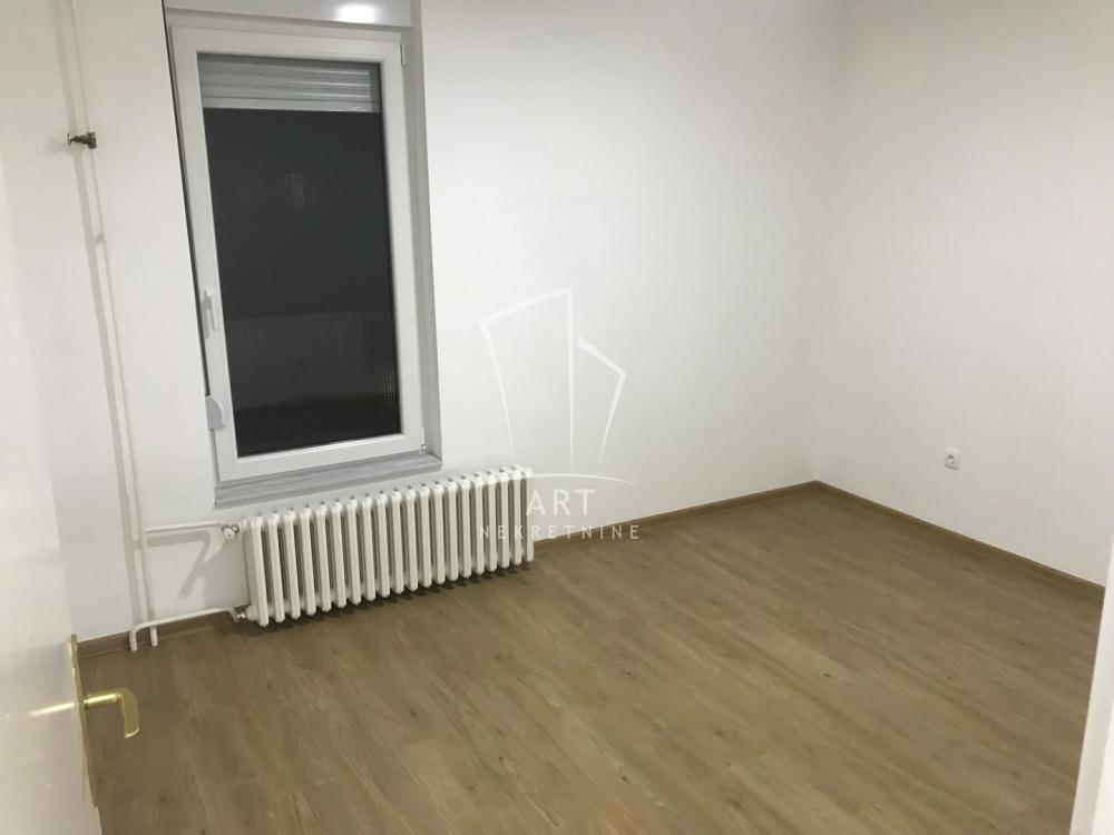 Slika 3 - Dobračina, Troiposoban stan za izdavanje, 90m2, 1.200€
