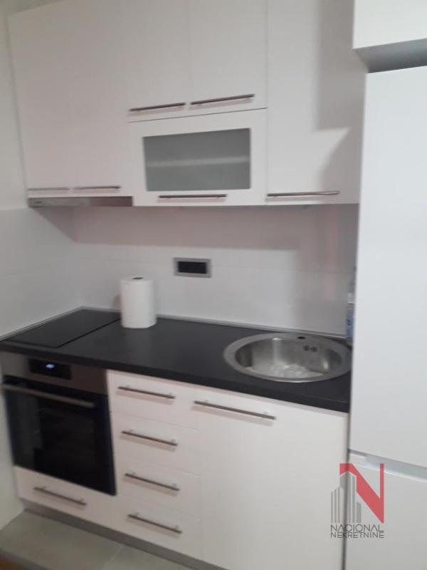 Slika 2 - OLGE PETROV, Jednosoban stan za izdavanje, 26m2, 250€