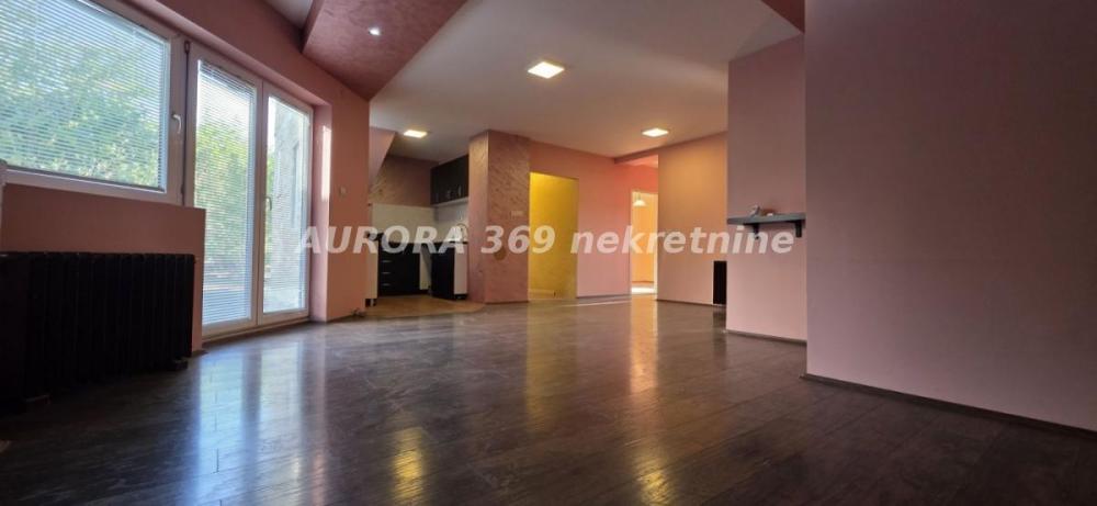Slika 1 -  Kuća na prodaju, 312m2, 149.350€