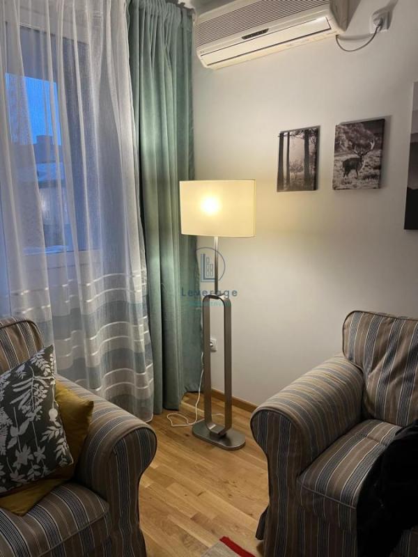 Slika 1 - Kralja Milana, Trosoban stan za izdavanje, 66m2, 1.400€