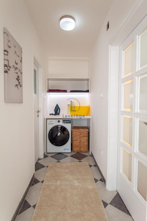 Slika 6 - Kralja Milana, Trosoban stan za izdavanje, 66m2, 1.400€