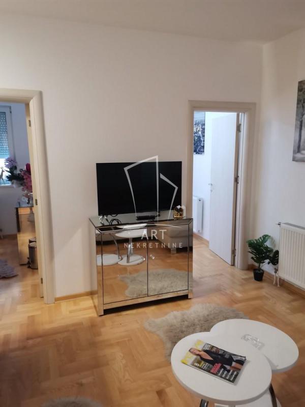 Slika 2 - Bogdana Bogdanovića, Dvoiposoban stan za izdavanje, 39m2, 500€