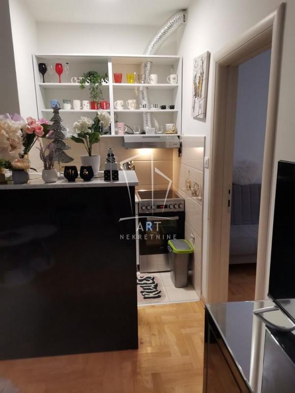Slika 3 - Bogdana Bogdanovića, Dvoiposoban stan za izdavanje, 39m2, 500€