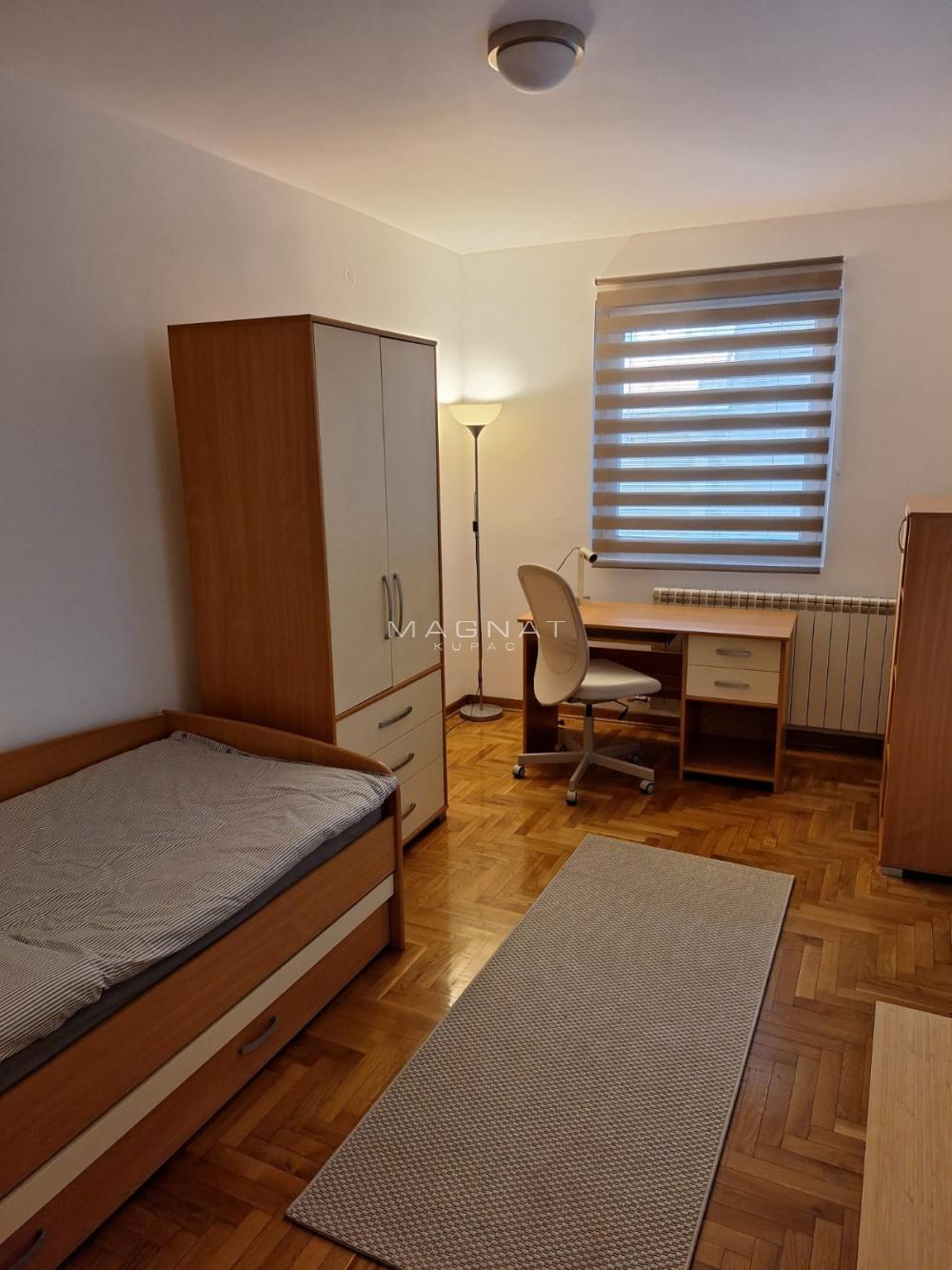 Slika 8 - Todora Dukina, Trosoban stan za izdavanje, 99m2, 1.050€