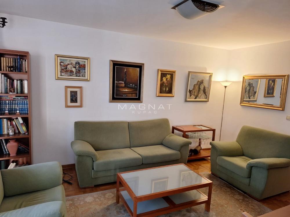 Slika 1 - Todora Dukina, Trosoban stan za izdavanje, 99m2, 1.050€