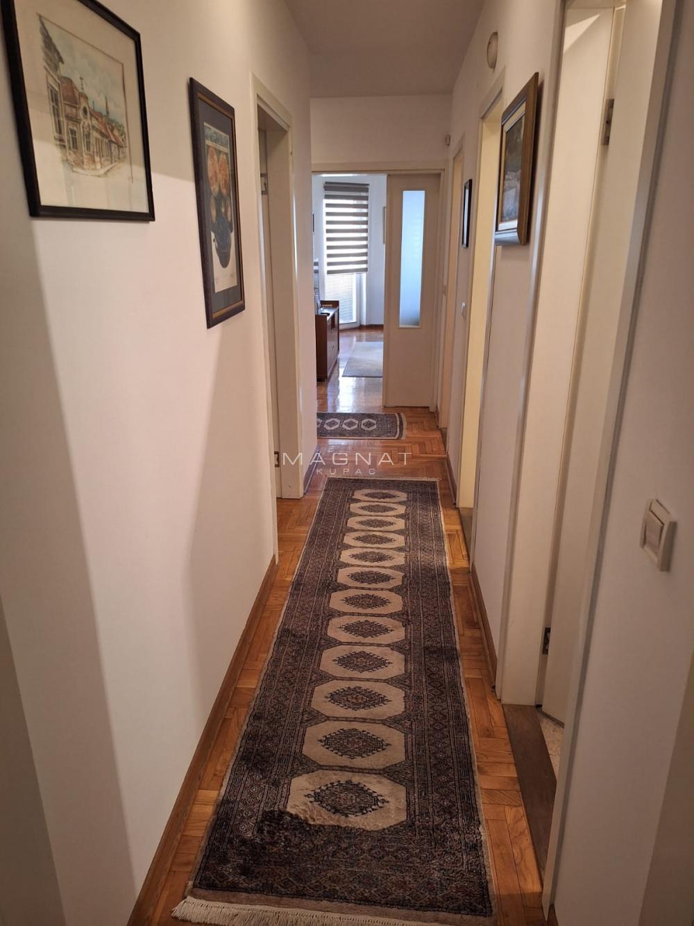 Slika 7 - Todora Dukina, Trosoban stan za izdavanje, 99m2, 1.050€