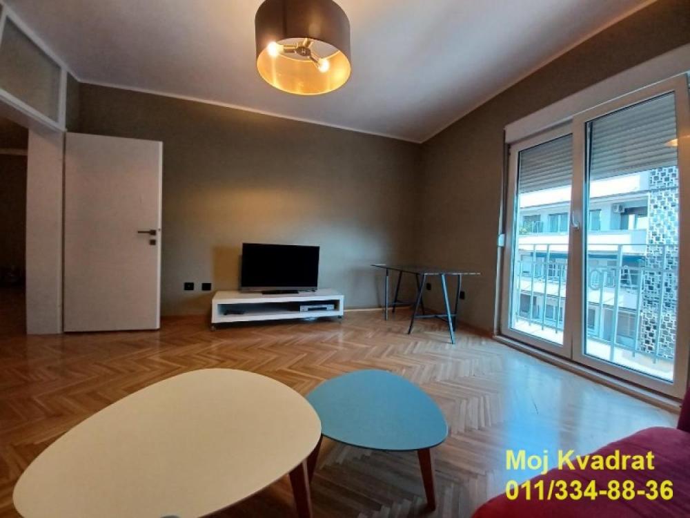 Slika 2 - Trosoban stan za izdavanje, 80m2, 1.000€