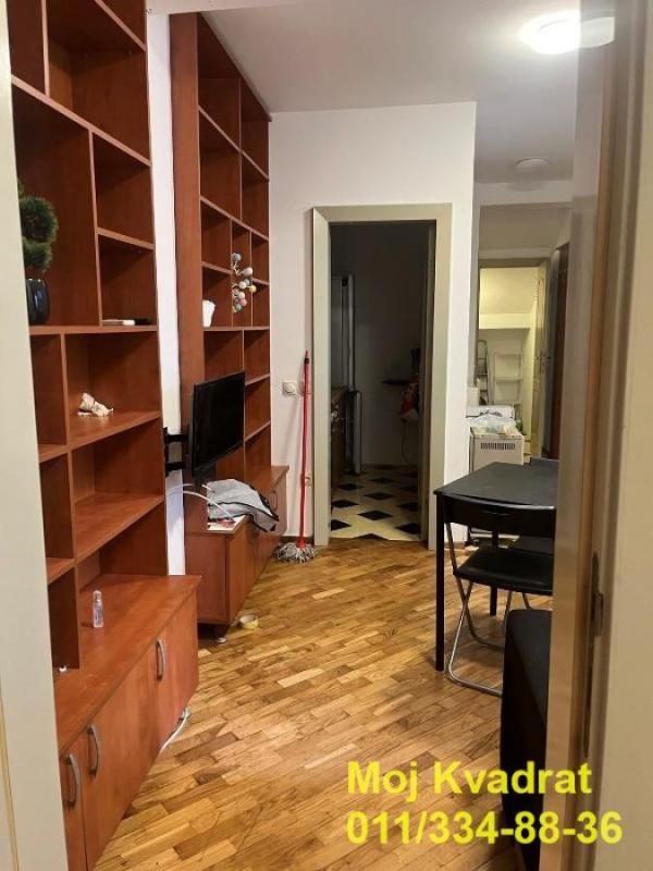 Slika 1 - Jednoiposoban stan za izdavanje, 40m2, 400€