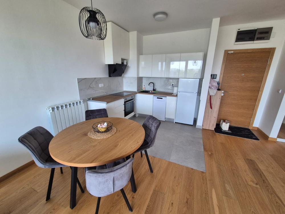 Slika 5 - Bulevar heroja sa Košara, Dvosoban stan za izdavanje, 56m2, 950€