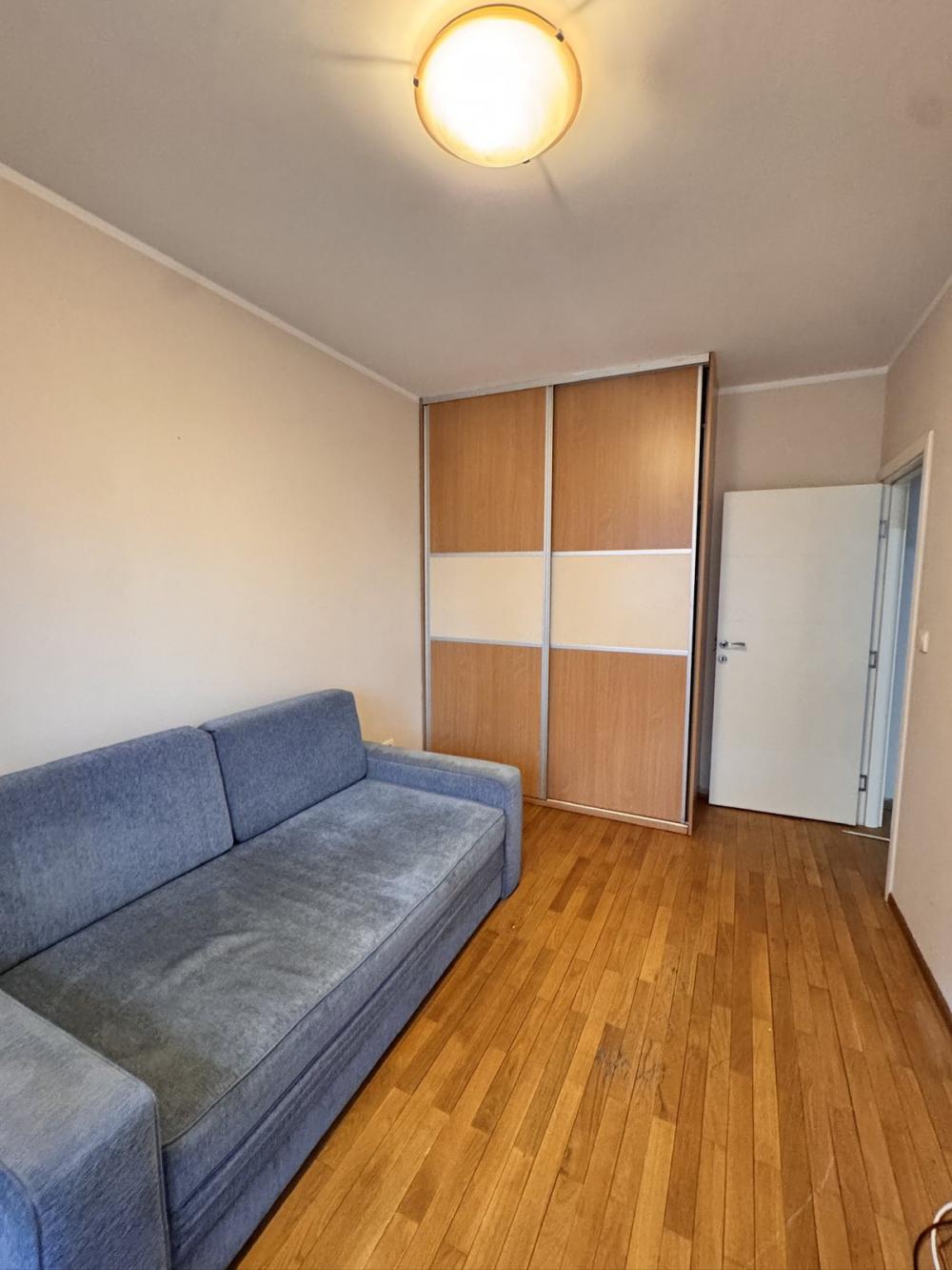 Slika 5 - Kruševačka, Trosoban stan za izdavanje, 67m2, 800€