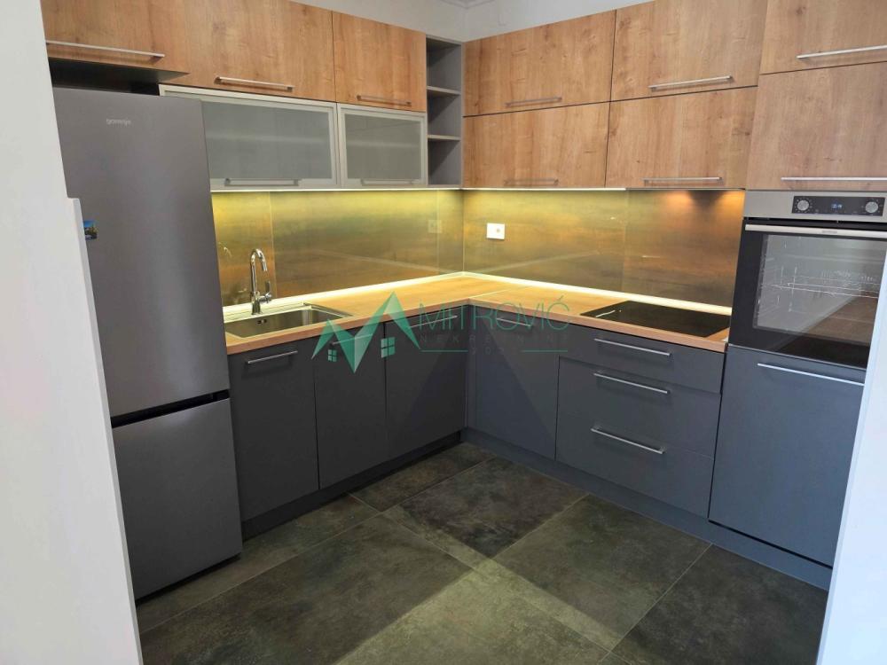 Glavna slika -Dvosoban stan za izdavanje, 60m2, 630€