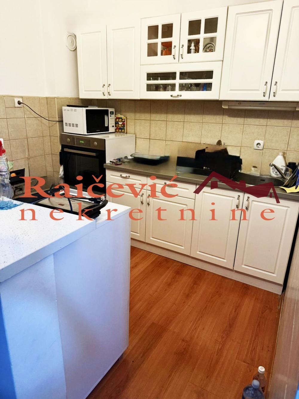 Slika 4 - Cara Dusana, Trosoban stan na prodaju, 66m2, 225.000€