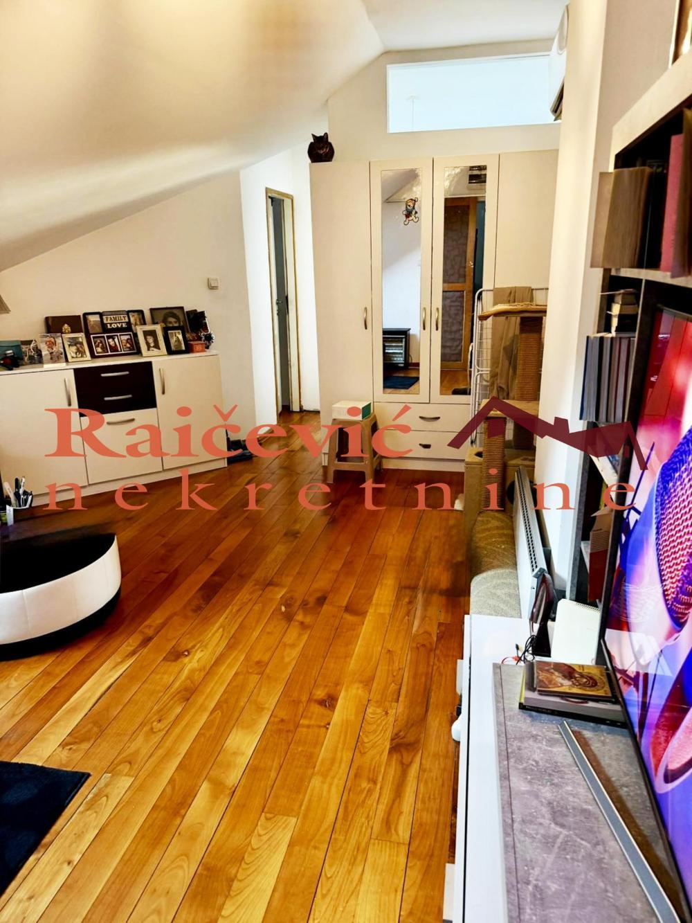 Glavna slika -Cara Dusana, Trosoban stan na prodaju, 66m2, 225.000€