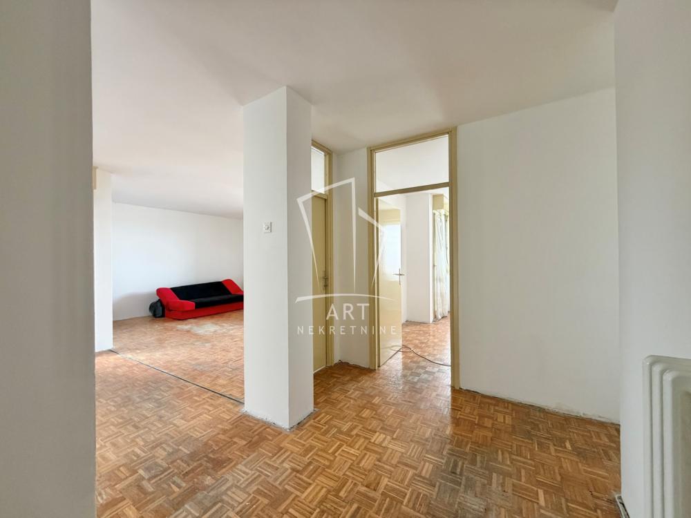 Slika 6 - Mike Alasa, Troiposoban stan na prodaju, 83m2, 380.000€
