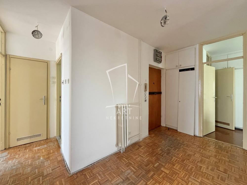 Slika 3 - Mike Alasa, Troiposoban stan na prodaju, 83m2, 380.000€