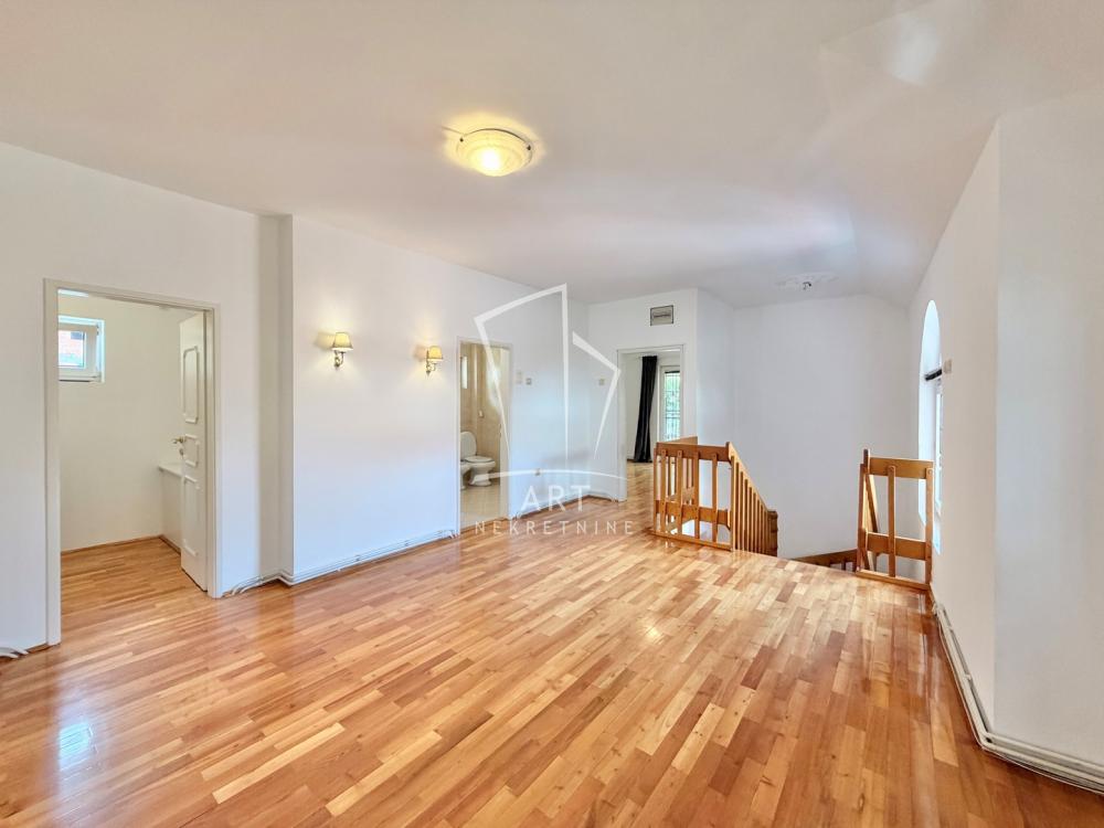 Slika 9 - Rožajska,  Kuća za izdavanje, 85m2, 3.000€