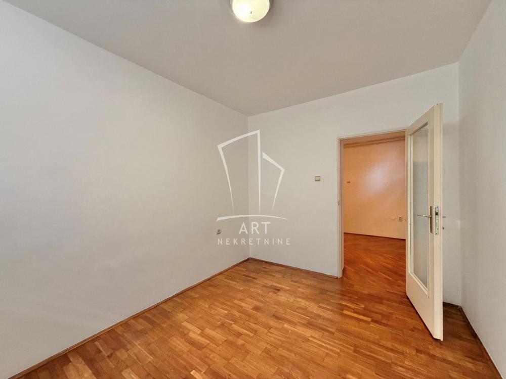 Slika 10 - Rožajska,  Kuća za izdavanje, 85m2, 3.000€