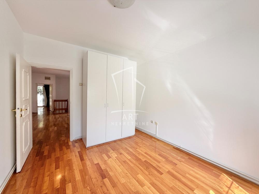 Slika 7 - Rožajska,  Kuća za izdavanje, 85m2, 3.000€