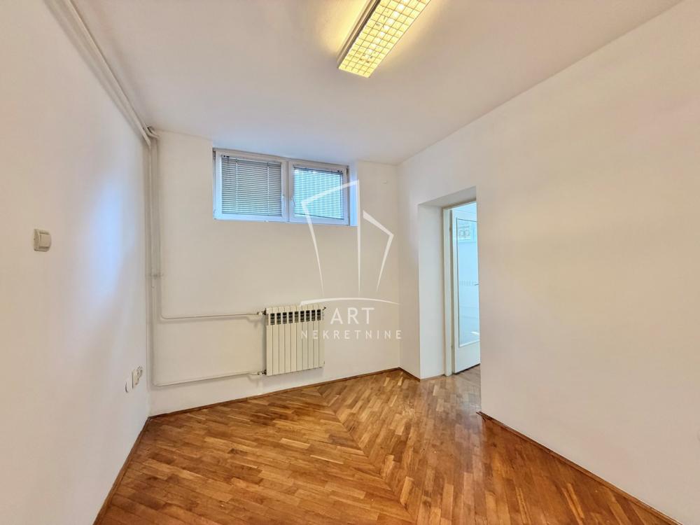 Slika 3 - Rožajska,  Kuća za izdavanje, 85m2, 3.000€