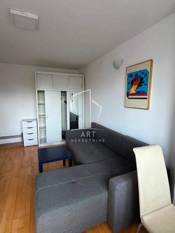 Slika 1 - Otona Župančiča, Jednoiposoban stan za izdavanje, 30m2, 500€