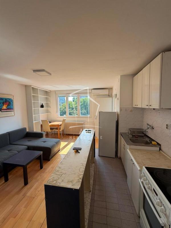Glavna slika -Otona Župančiča, Jednoiposoban stan za izdavanje, 30m2, 500€