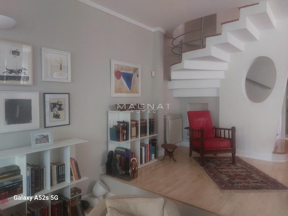 Slika 5 - Jovana Popovića,  Kuća na prodaju, 350m2, 690.000€