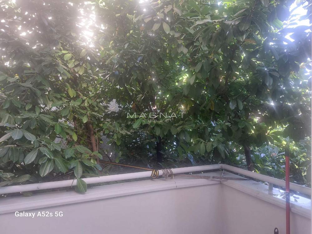 Slika 2 - Jovana Popovića,  Kuća na prodaju, 350m2, 690.000€
