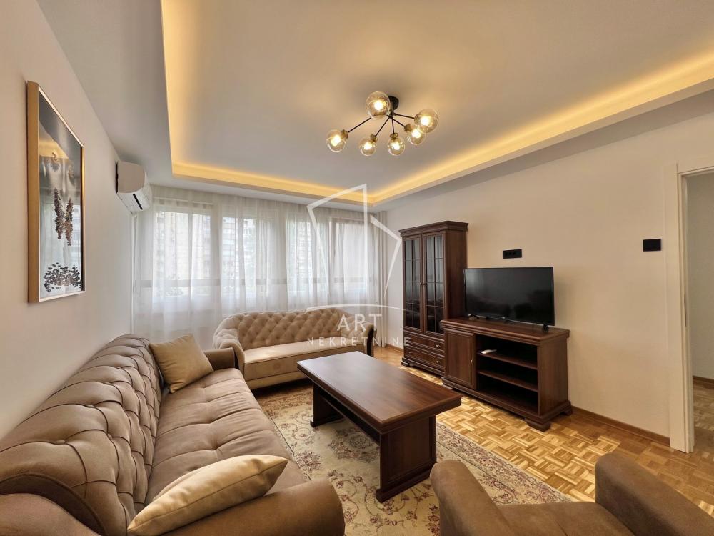 Slika 1 - Braće Jerković, Trosoban stan za izdavanje, 63m2, 700€