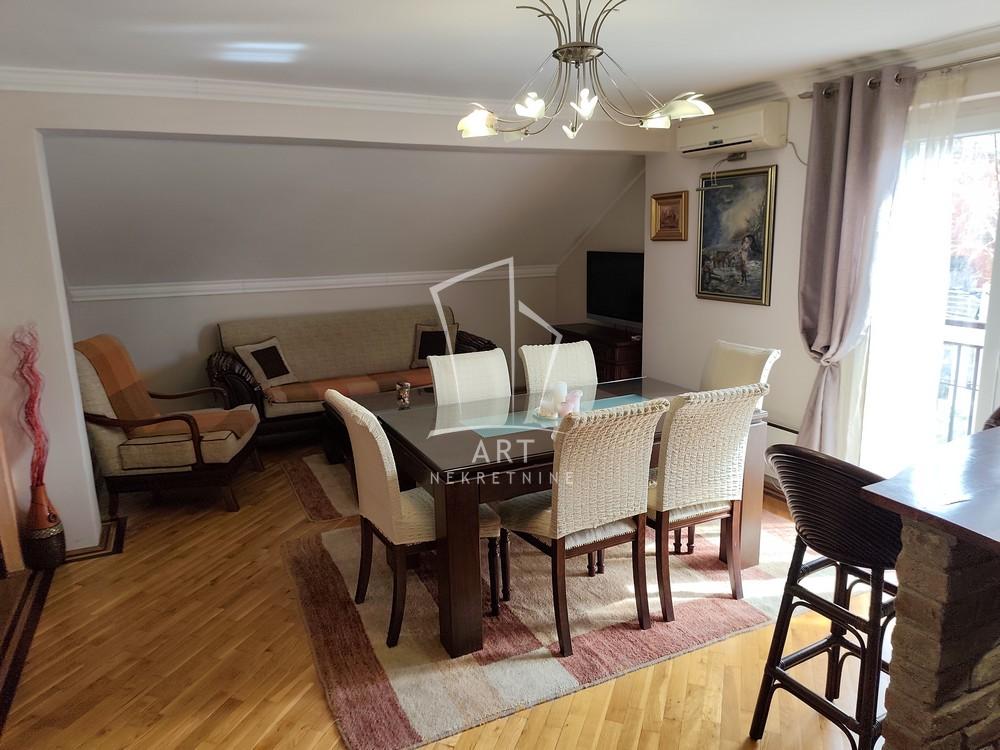 Slika 1 - Lovačka, Trosoban stan za izdavanje, 72m2, 550€