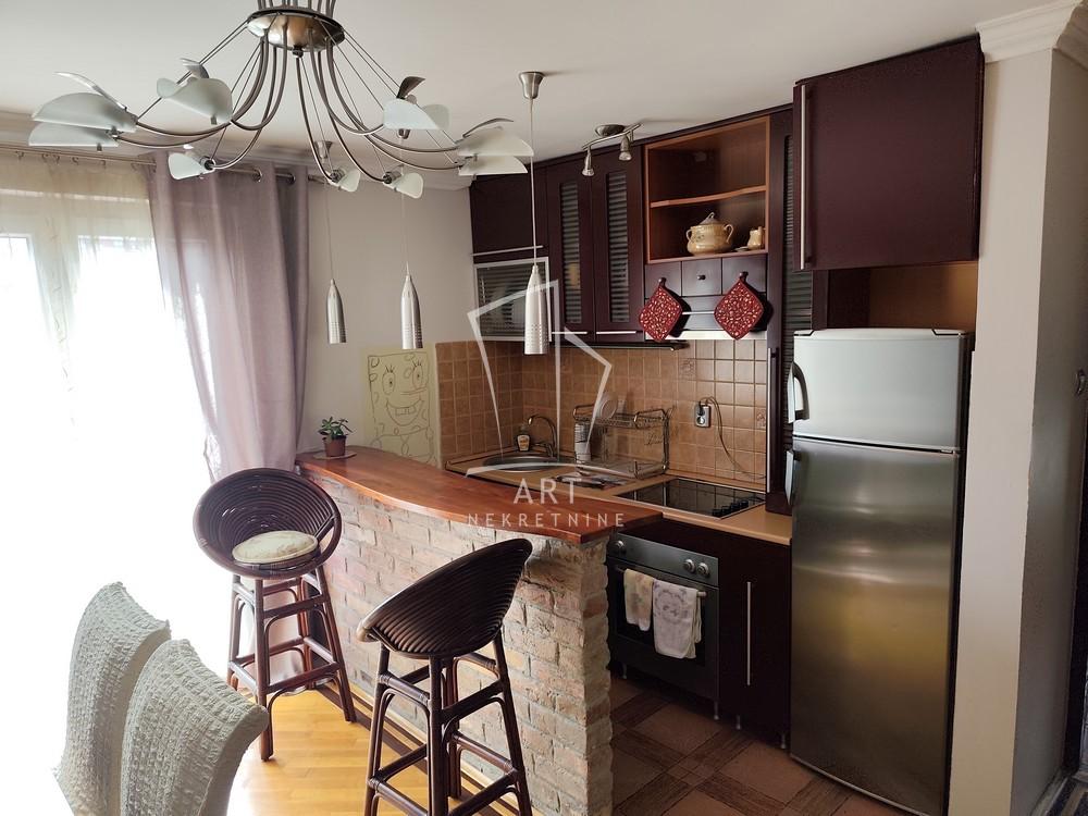 Slika 4 - Lovačka, Trosoban stan za izdavanje, 72m2, 550€