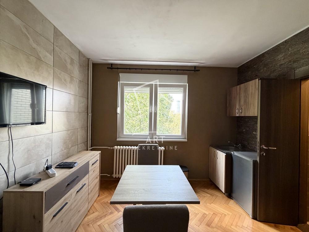 Slika 7 - Zvečanska, Četvorosoban stan na prodaju, 80m2, 285.000€