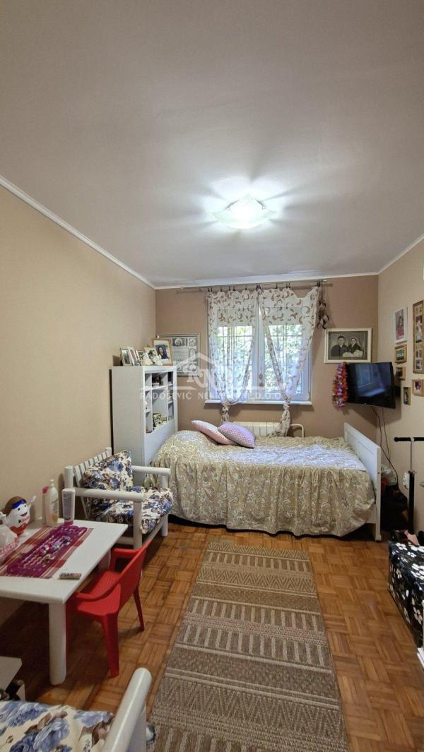 Slika 5 - Nikšićka, Trosoban stan na prodaju, 69m2, 189.000€