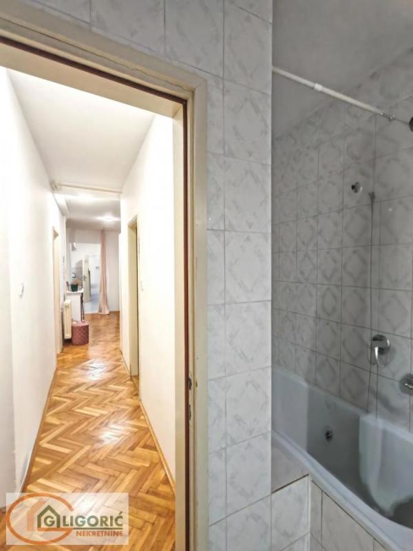 Slika 11 - Trosoban stan na prodaju, 101m2, 215.000€