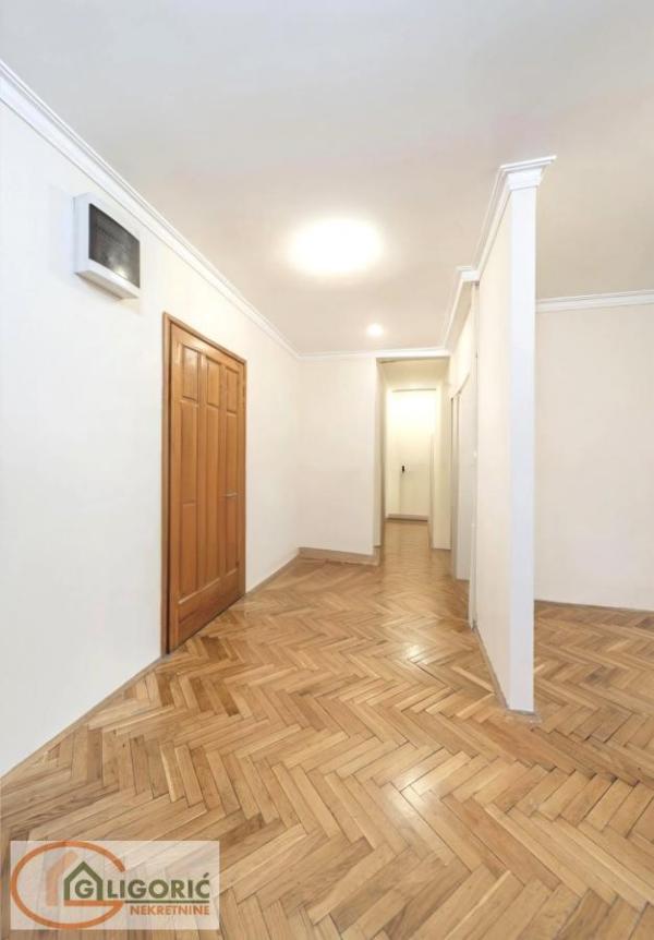 Slika 8 - Trosoban stan na prodaju, 101m2, 215.000€