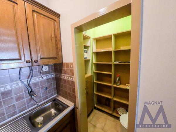 Slika 7 - Dvosoban stan za izdavanje, 350€