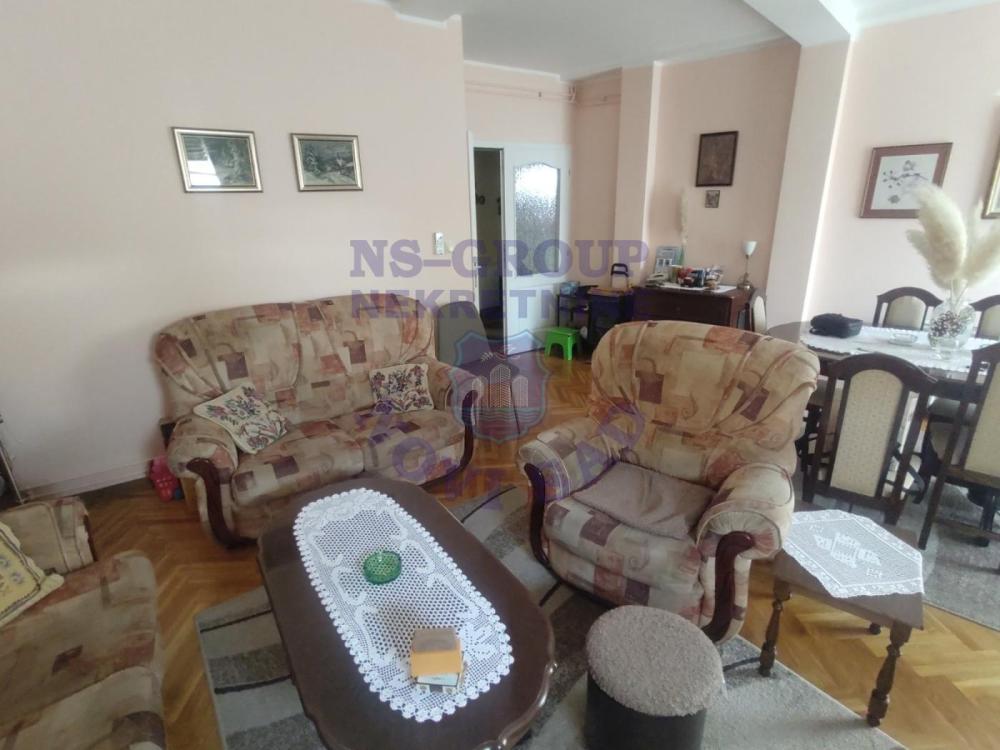 Slika 1 - Četvoroiposoban stan na prodaju, 104m2, 293.550€