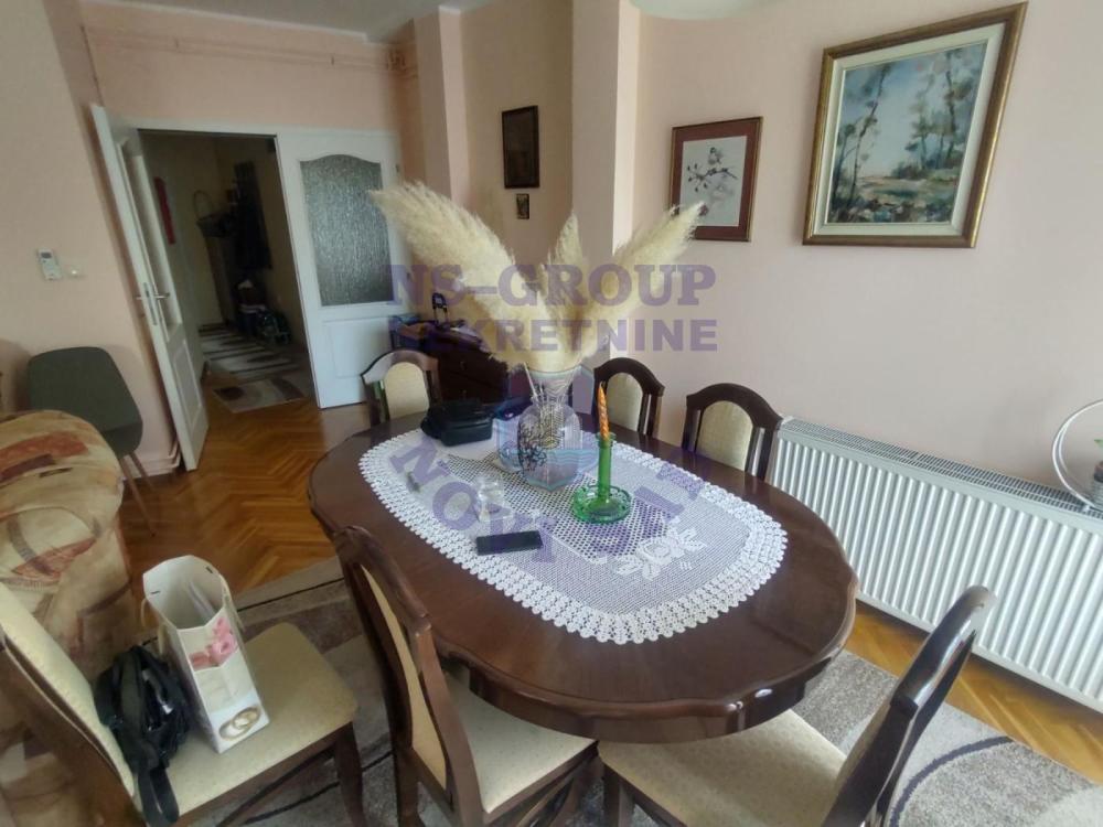 Slika 2 - Četvoroiposoban stan na prodaju, 104m2, 293.550€